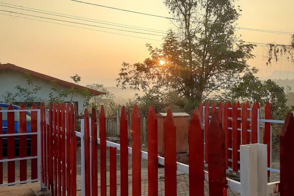 Joy Cottages - Premium Chalets, Vacation Home Rentals Karjat Exterior foto